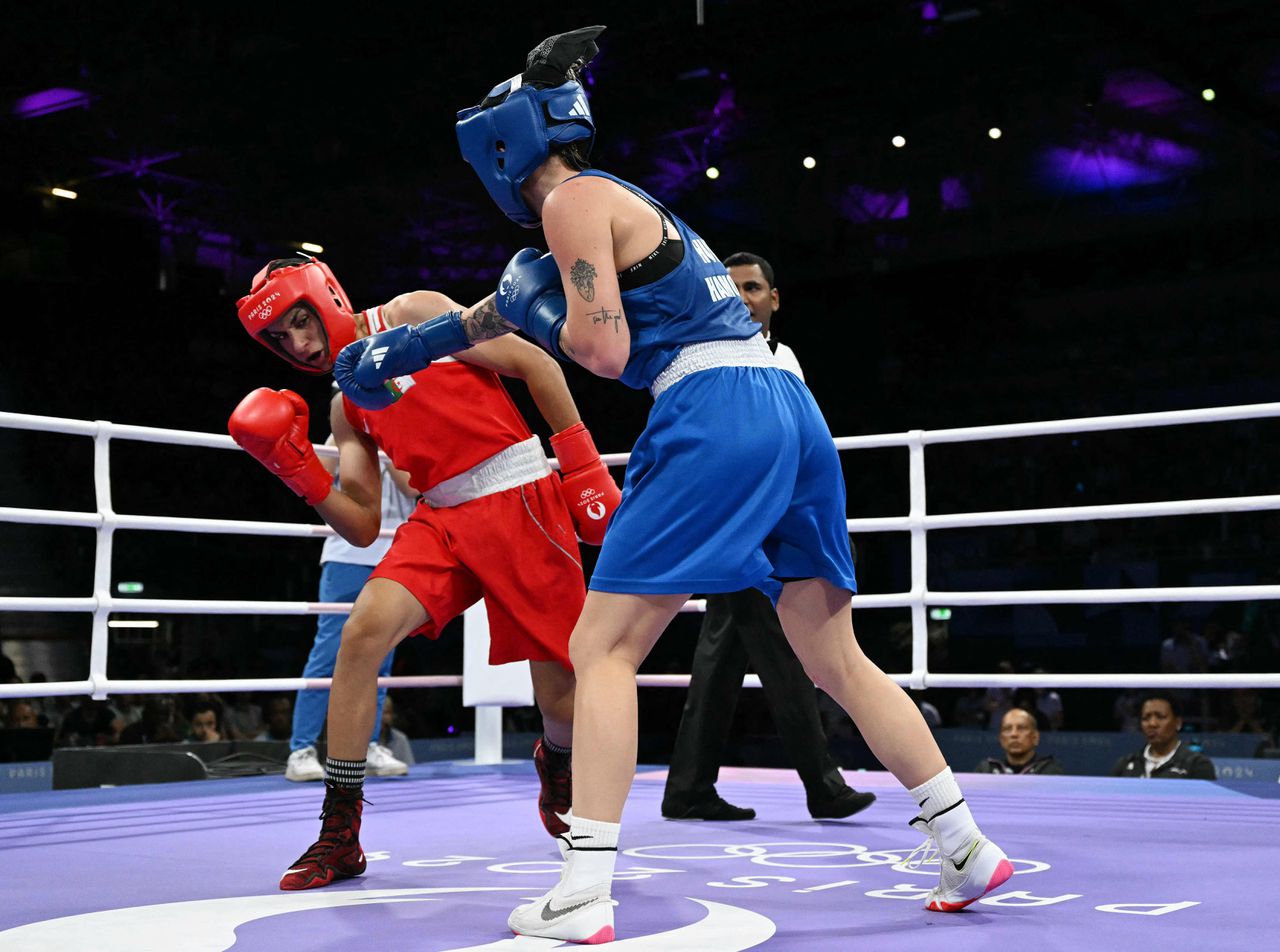 Tijdens een veelbesproken olympisch bokstoernooi werkt Boris van der Vorst stug door aan zijn missie 