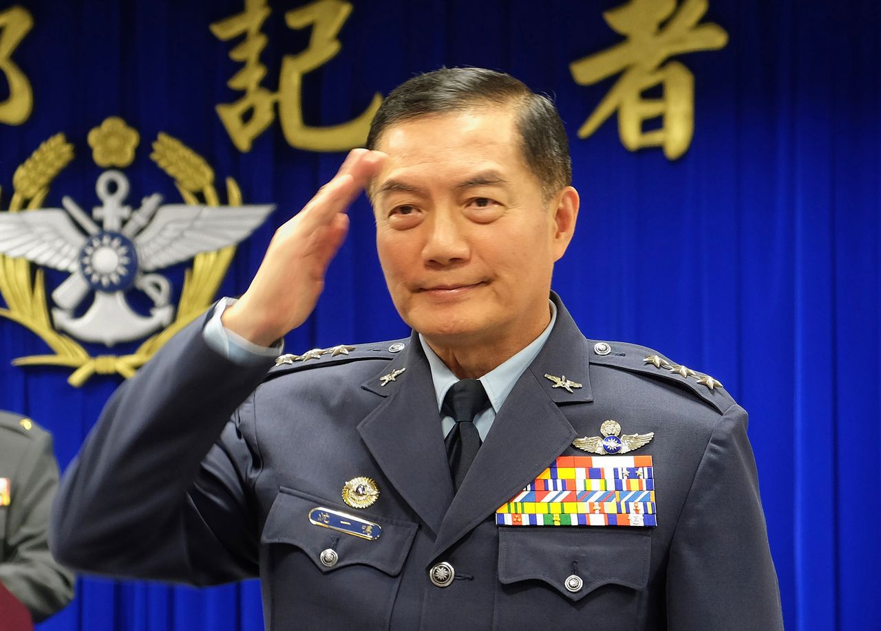 Archiefbeeld van de donderdag omgekomen Taiwanese legerchef Shen Yi-ming.