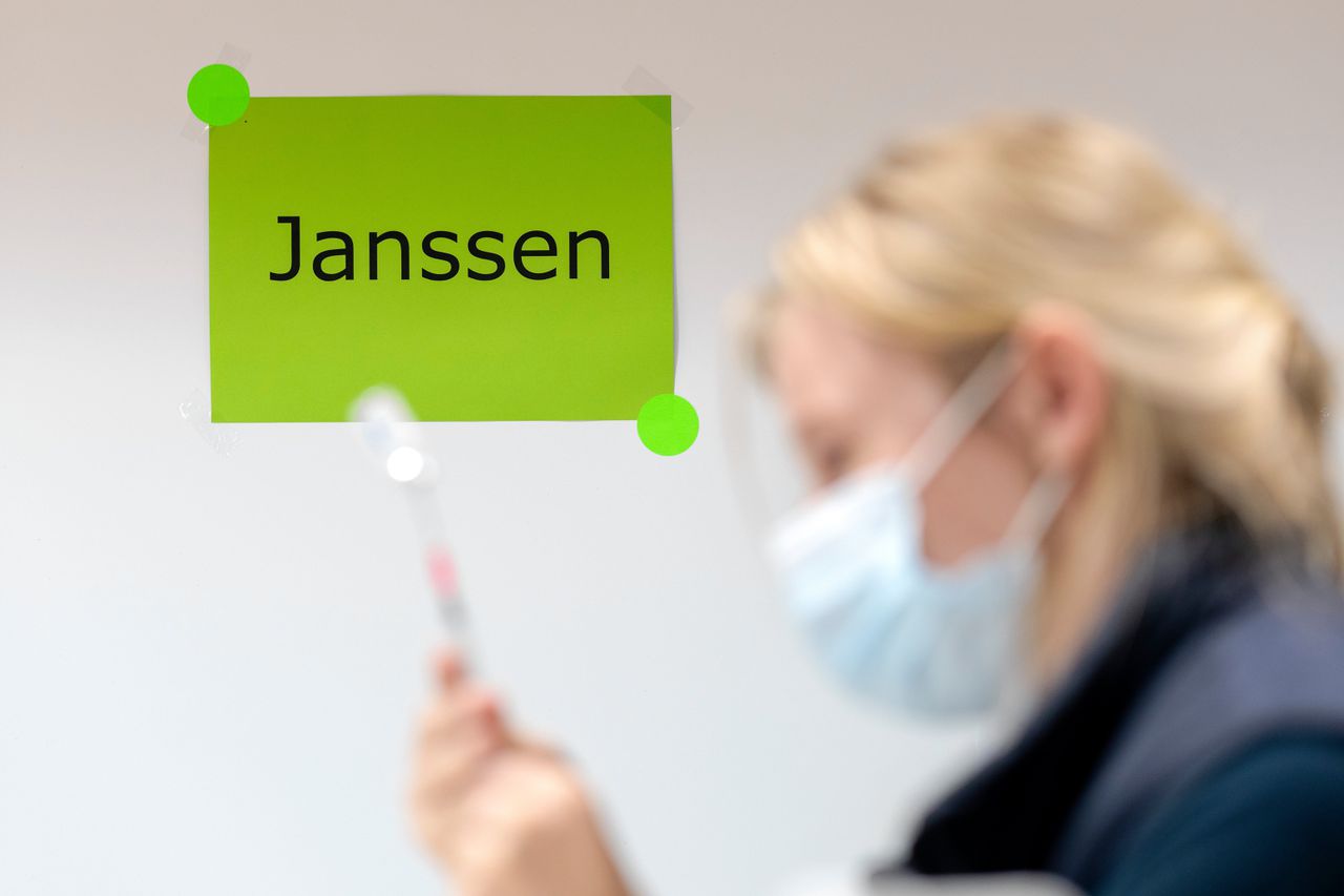 De FDA registreerde honderd meldingen van het syndroom van Guillain-Barré na vaccinatie met het middel van Janssen