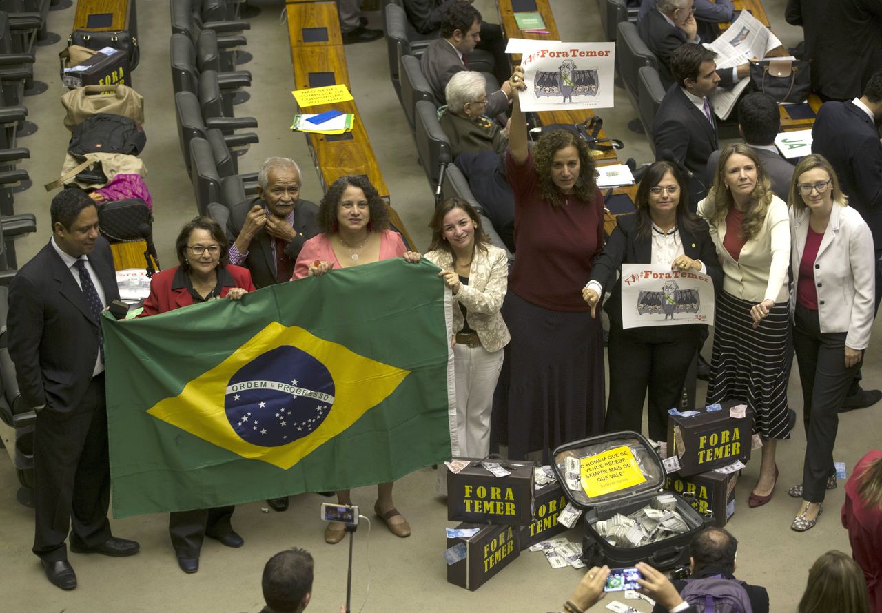Braziliaanse president Temer kan aanblijven 