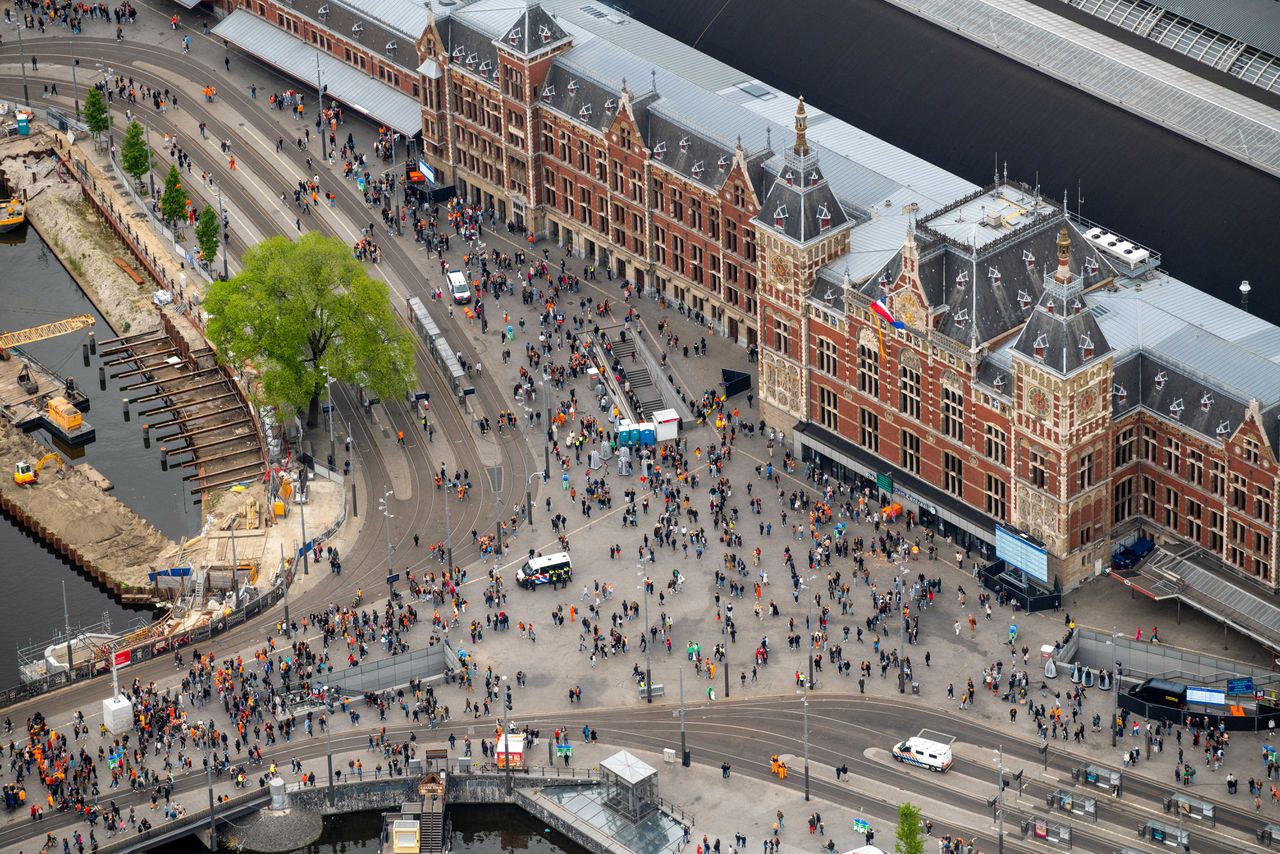 Waarom steeg de bevolking in Nederland het afgelopen half jaar met bijna 120.000? 
