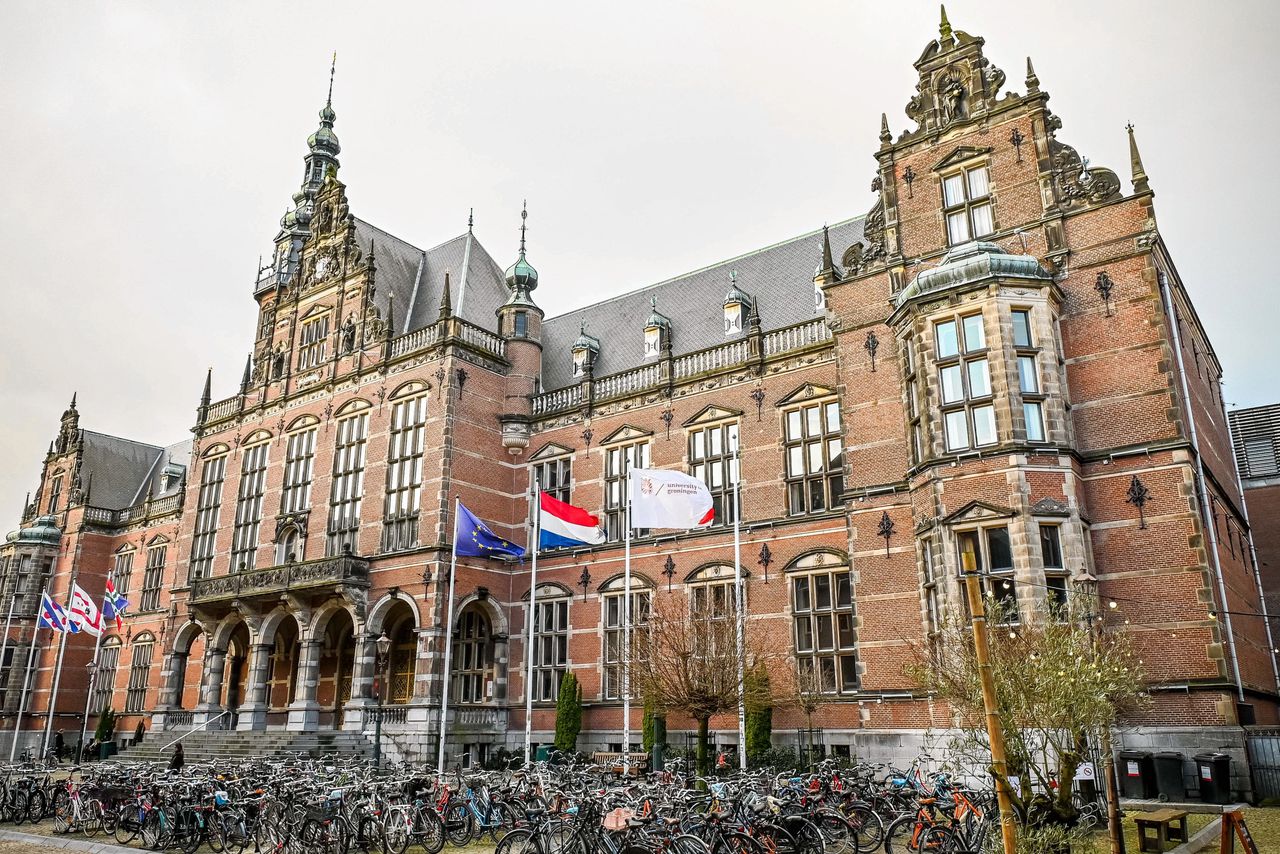Het academiegebouw van de Rijksuniversiteit Groningen.