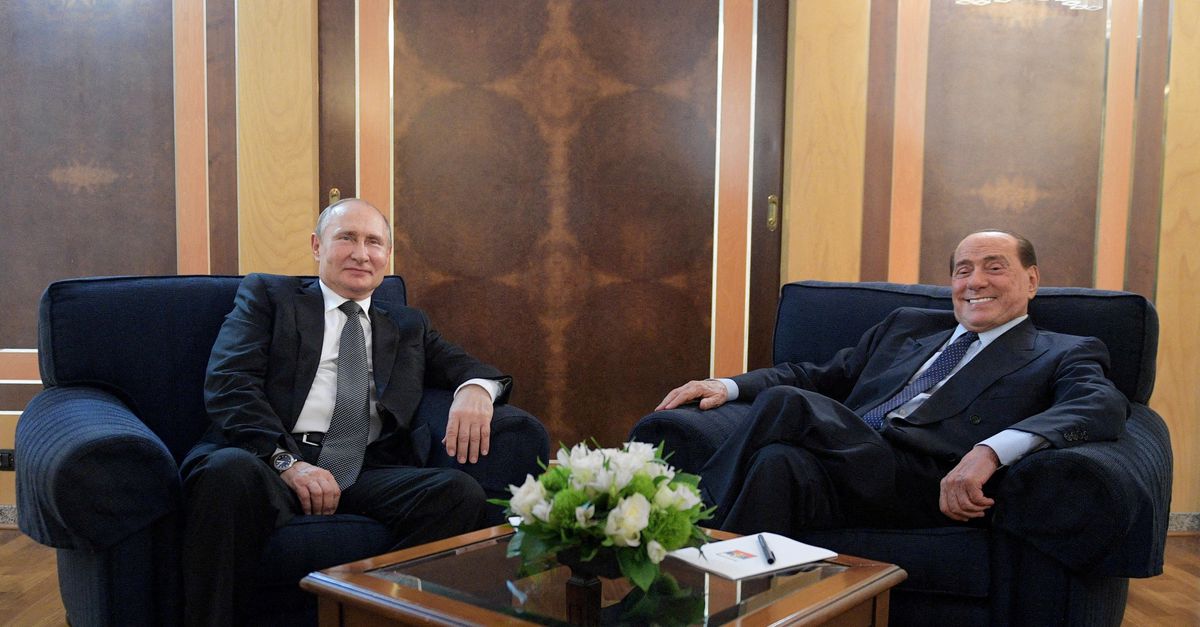La “dolce corrispondenza” di Berlusconi con Vladimir Putin