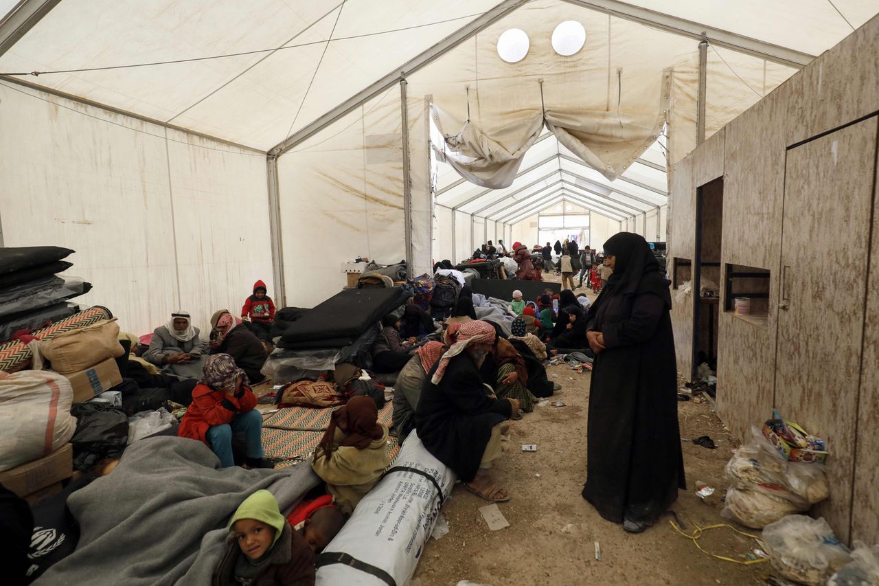 Ontheemde Syriërs in het kamp Al-Hol, waar ook de Belgische vrouwen en hun kinderen verblijven.