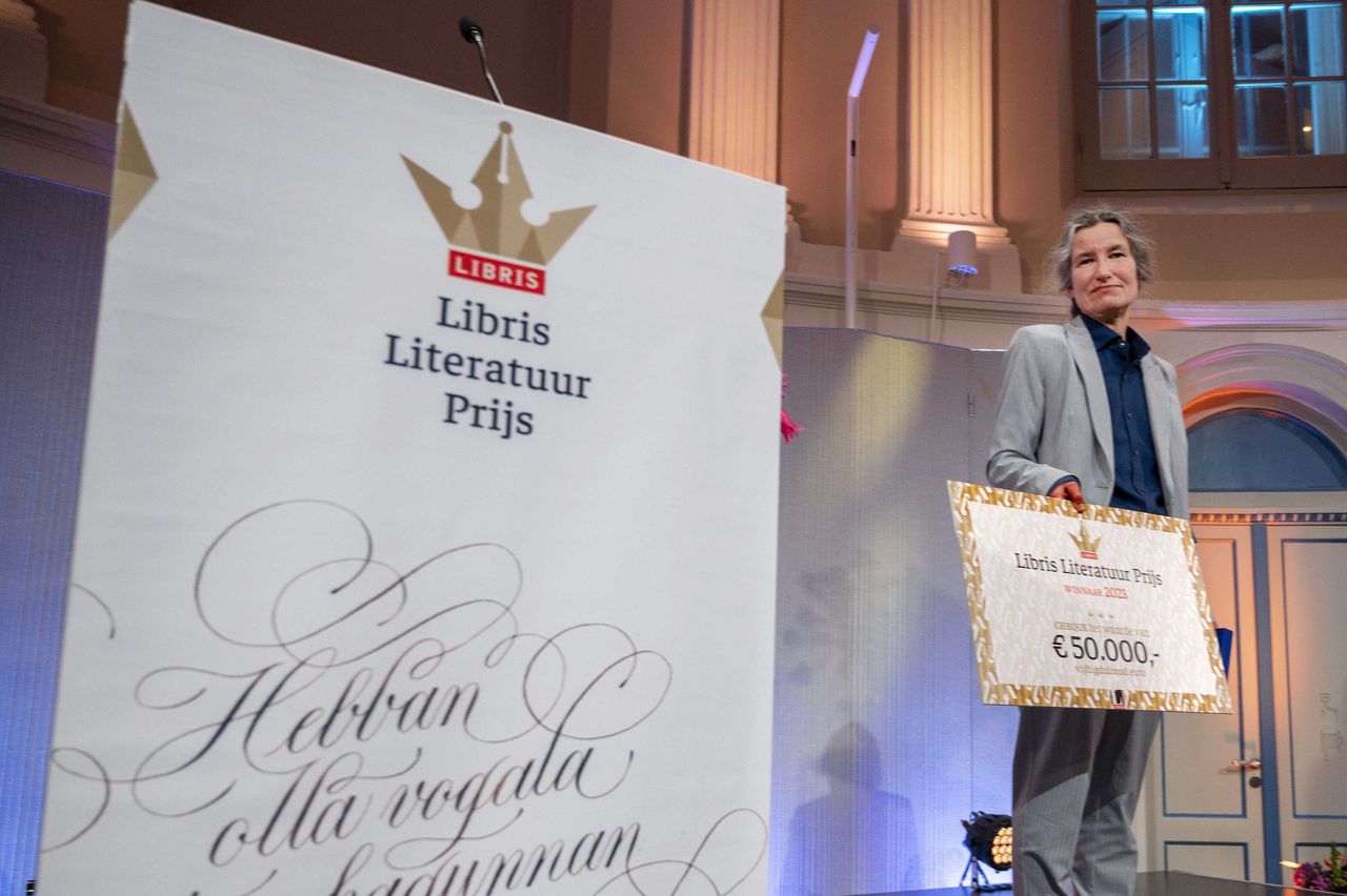 Anjet Daanje wint met 'Het lied van ooievaar en dromedaris' ook Libris Literatuur Prijs 