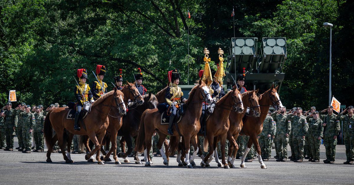 Twaalf jaar nadat het regiment werd opgeheven, zijn de Gele Rijders terug, nu met eigen drones: ‘We moeten rap vernieuwen en versterken’
