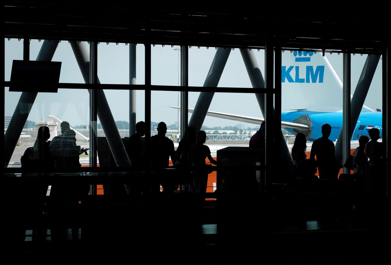 KLM krijgt boete voor niet terugbetalen geannuleerde vliegtickets 