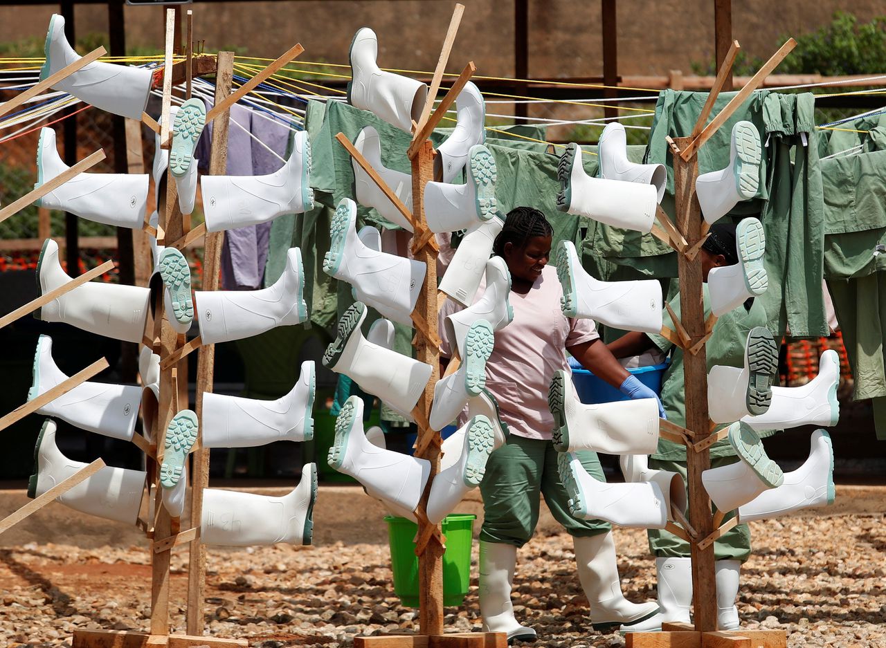 Patiënten ontsnappen uit ebolakliniek bij protesten in oosten van Congo 