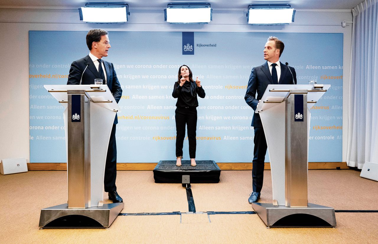 Rutte vraagt zelfbeheersing en geduld - NRC