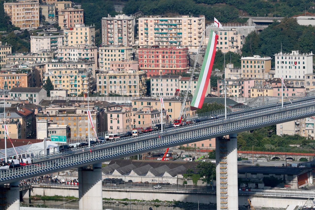 Genua viert opening nieuwe brug ondanks kritiek nabestaanden 