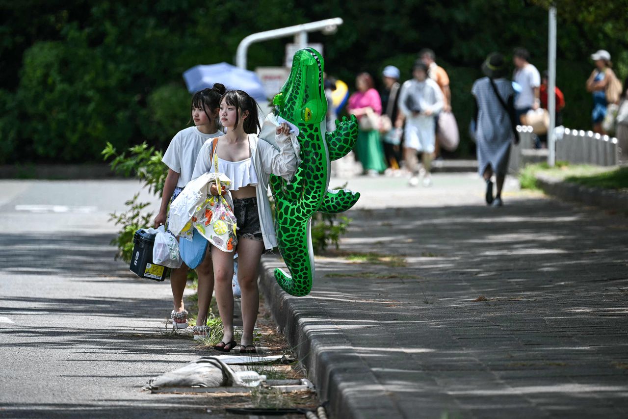 Tsunami-alerts in Grote Oceaan na zeer zware aardbeving in Rusland, miljoenen mensen geëvacueerd