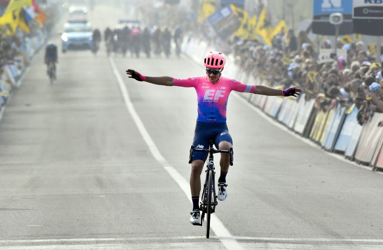 Italiaan Alberto Bettiol wint Ronde van Vlaanderen 