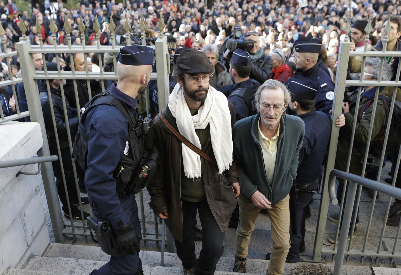 De Franse boer Cédric Herrou bij een bezoek aan de rechtbank in Nice in januari.