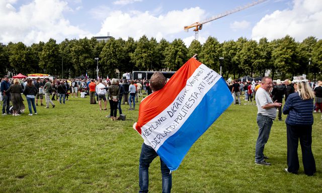 'Waarom laten we patiënten met andere ziekten overlijden?' - NRC
