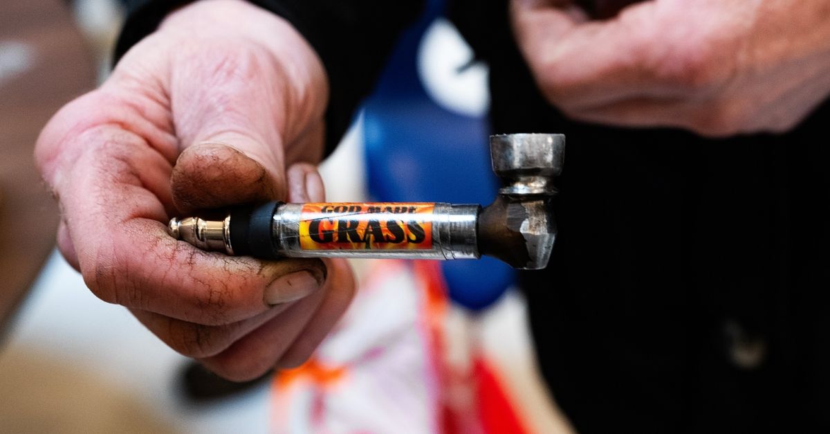 Luisterverhaal op zondag: Veldwerkers Ella en Has willen voor crackgebruikers de schade beperken