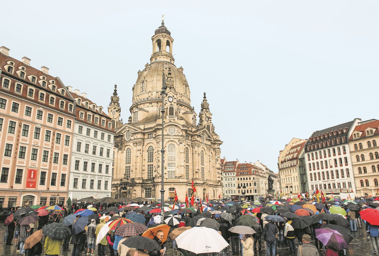 Een Pegida-demonstratie in Dresden op 13 juni.