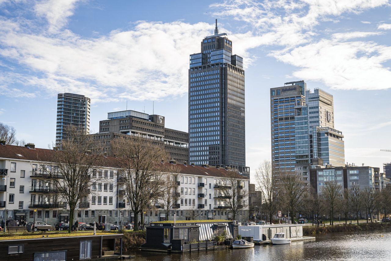 22-jarige man aangehouden voor zedendelict Amsterdamse Weesperzijde