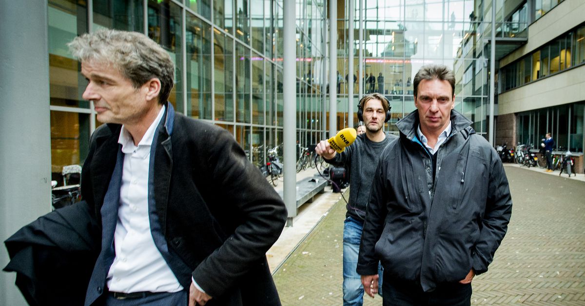 OM gaat Holleeder ook vervolgen voor moord op Cor van Hout NRC