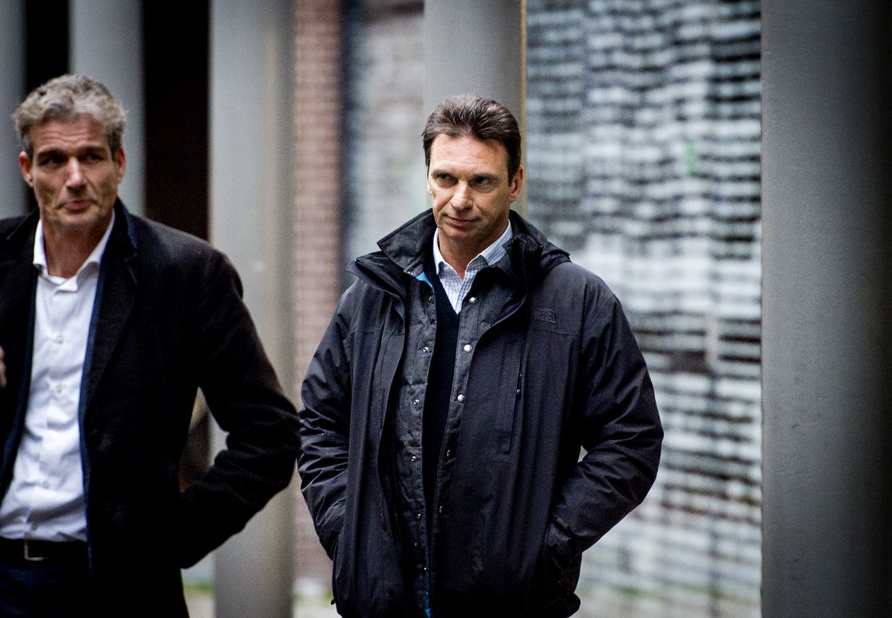 Willem Holleeder ontving post via zijn vorige advocaat - NRC