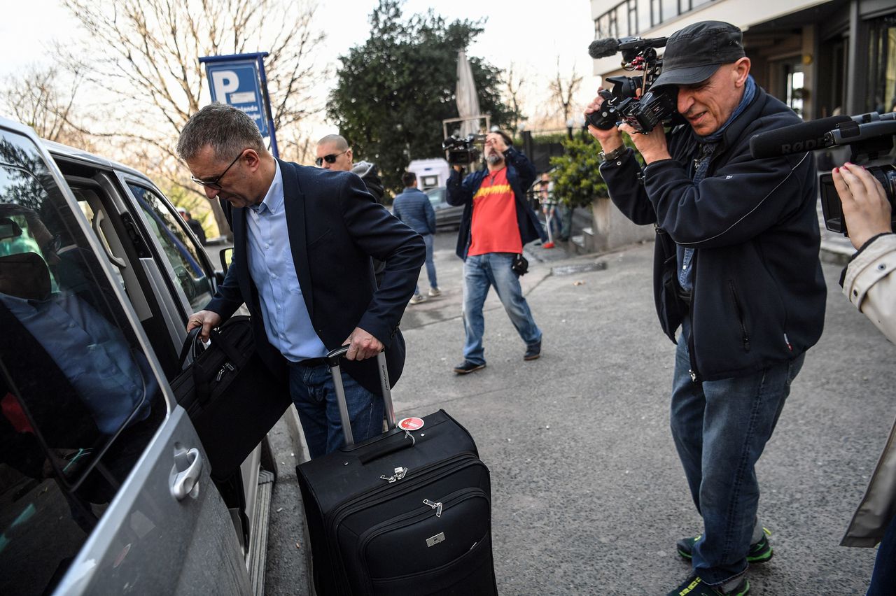 ZDF-correspondent Jörg Brase (links) moet Turkije verlaten.