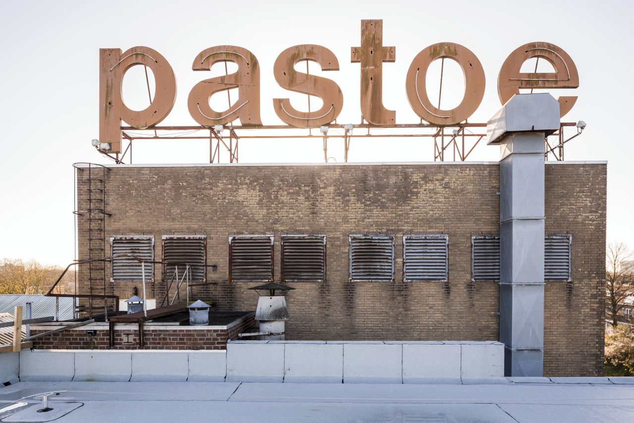 Failliet verklaarde meubelfabrikant Pastoe heeft nieuwe eigenaren 