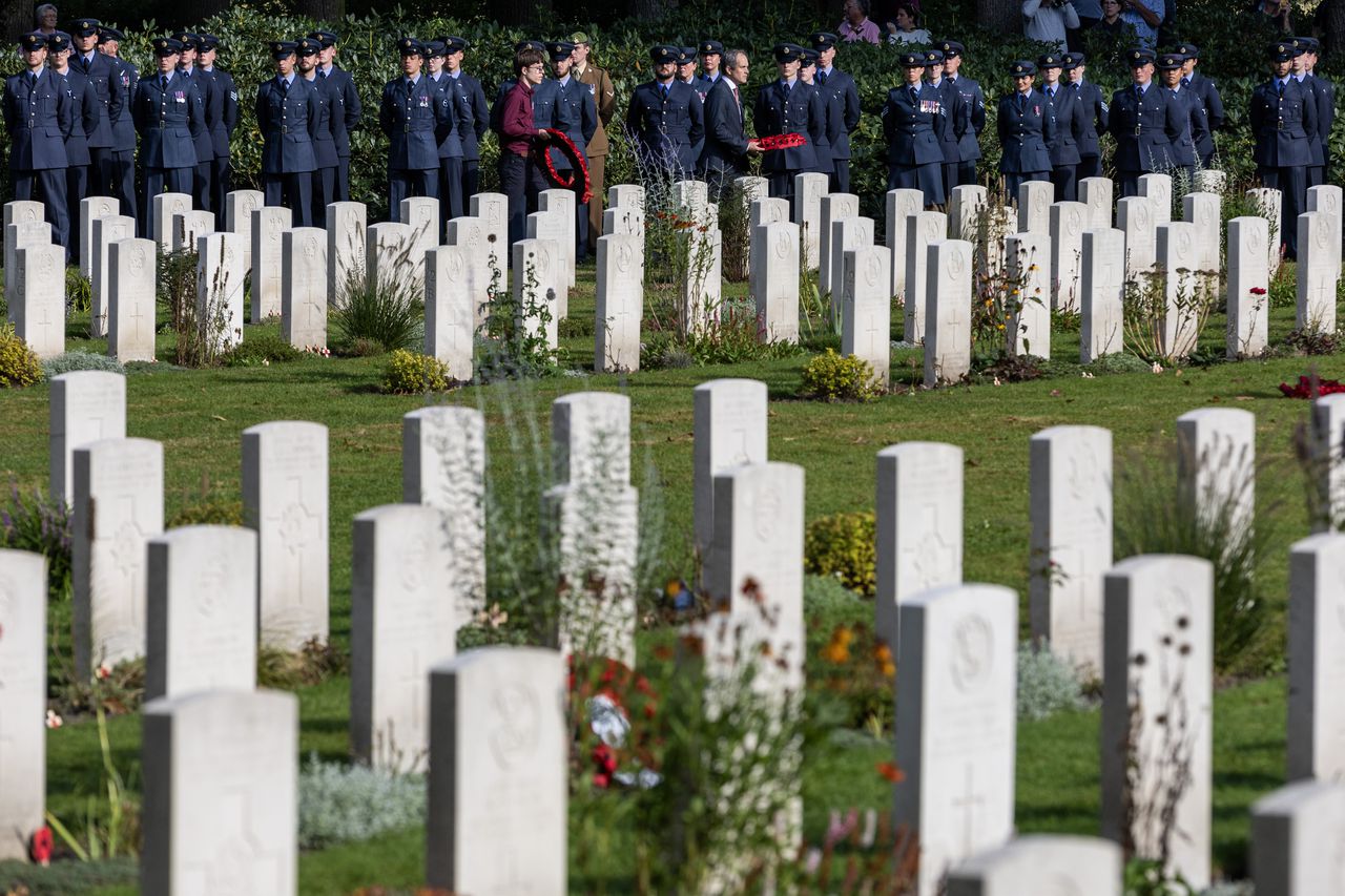 In Nederlandse krantencommentaren over dodenherdenking weerklinkt het ongemak over Gaza