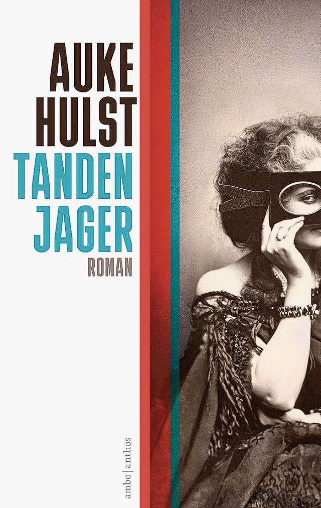 Beautiful smell and irresistible horrors in an excellent historical novel