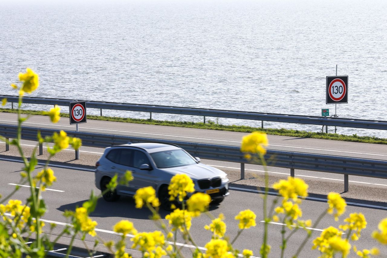 Dutch highways now allow 130 km/h daytime speeds | News Minimalist