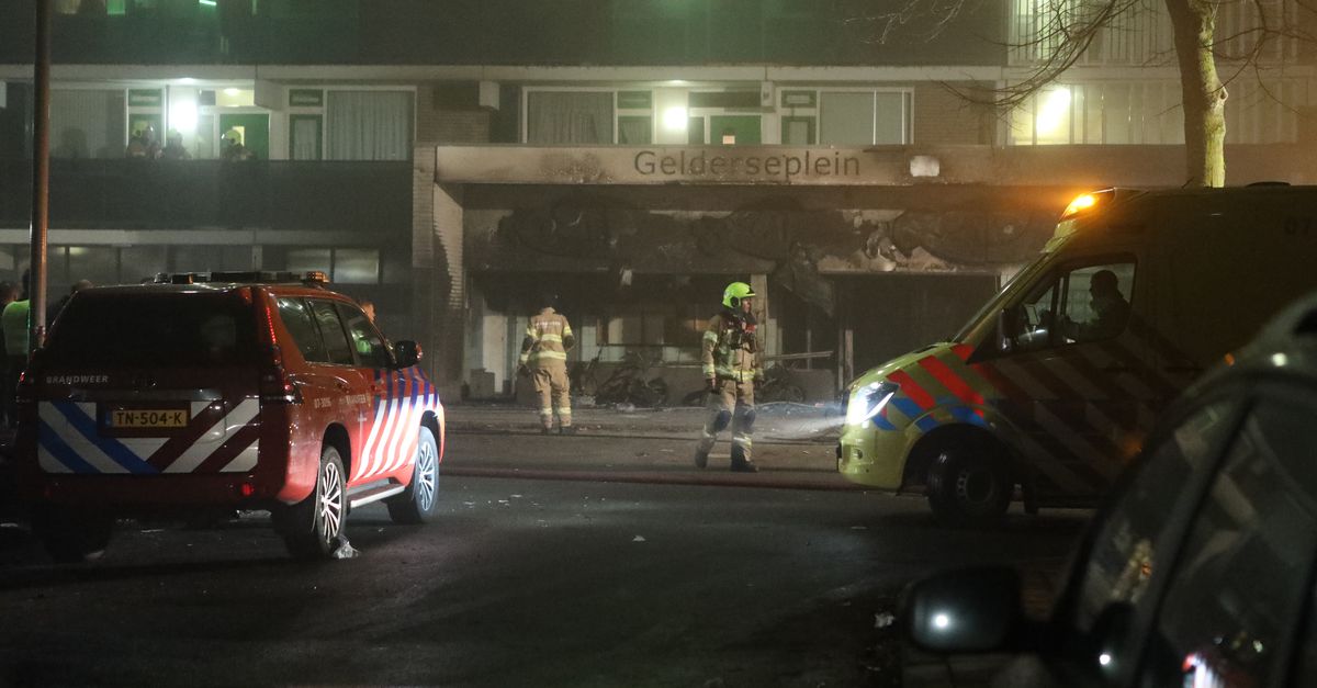 Vader en zoon (4) omgekomen bij brand in Arnhem, vuurwerk mogelijk oorzaak Binnenland NU.nl