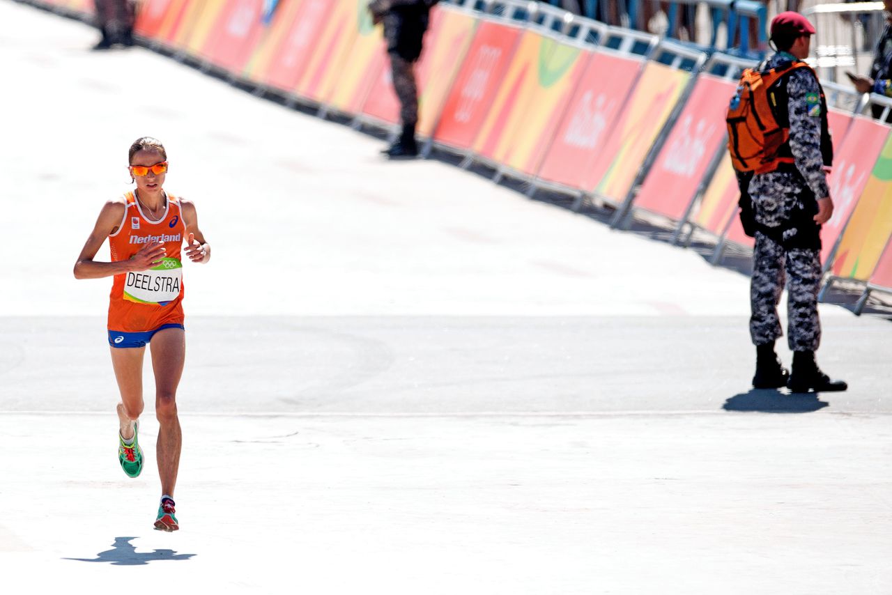 Andrea Deelstra onderweg in de olympische marathon van 2016.