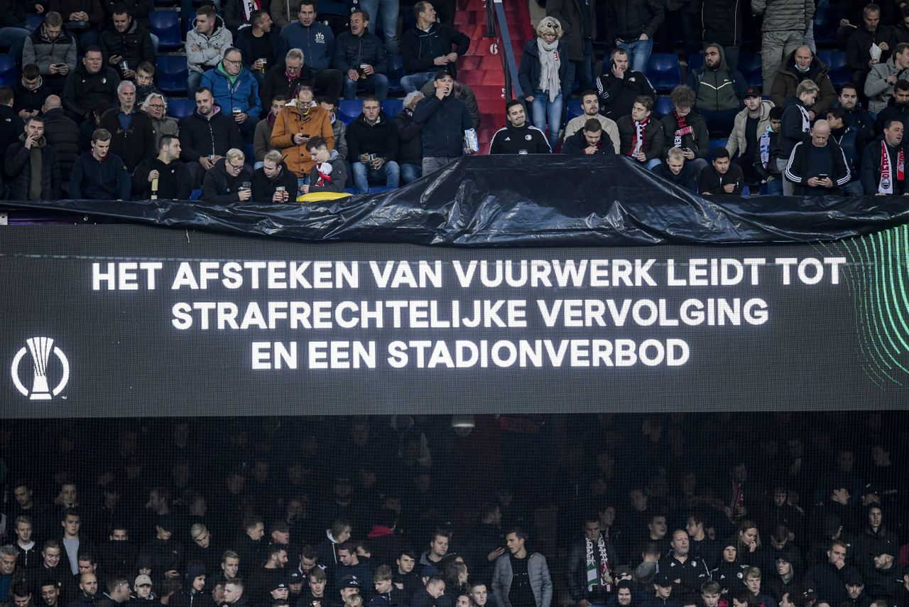 KNVB: vorig seizoen twee keer zoveel stadionverboden in betaald voetbal 