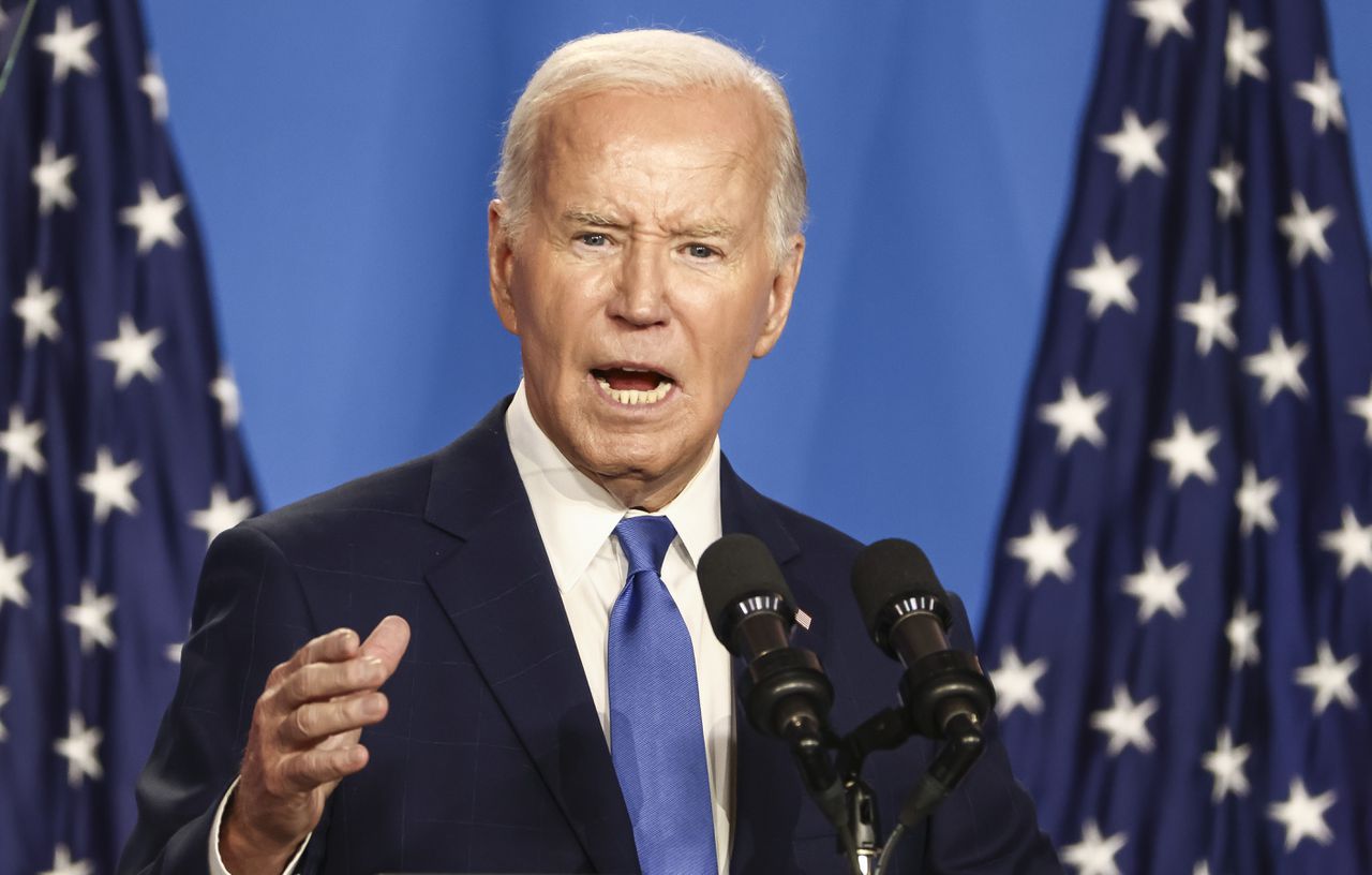 Biden oogt kwetsbaar en strijdbaar in hersteloperatie na dramatisch debat 