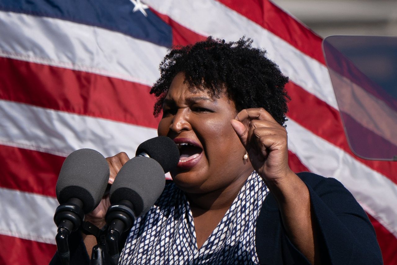 Stacey Abrams op een Get Out the Vote rally in Atlanta in Georgia. Ze voerde daar op 2 november samen met Barack Obama campagne voor Joe Biden.