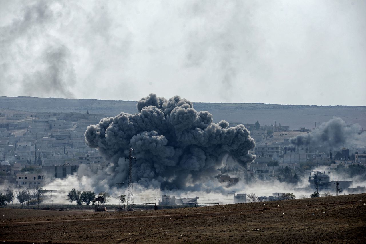 Explosie na een andere aanval van de door de VS geleide coalitie tegen IS.