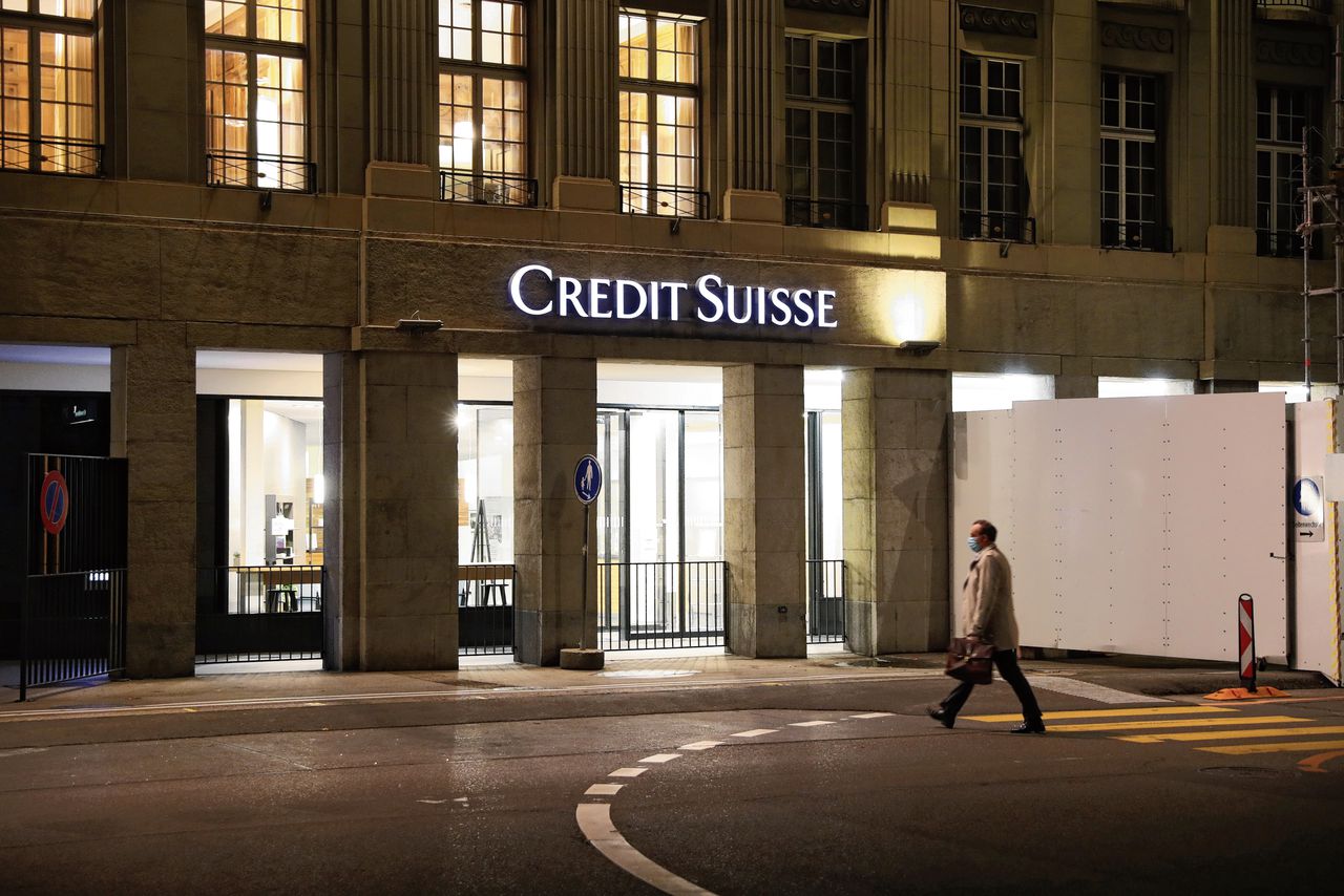 Credit Suisse in Bern. Rijke zwartspaarders kiezen eerder voor Zwitserland.