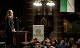 VN-rapporteur voor de mensenrechten in de Palestijnse gebieden Francesca Albanese was een van de sprekers zaterdagavond in de Dominicuskerk in Amsterdam op de The Hague Group-bijeenkomst. 