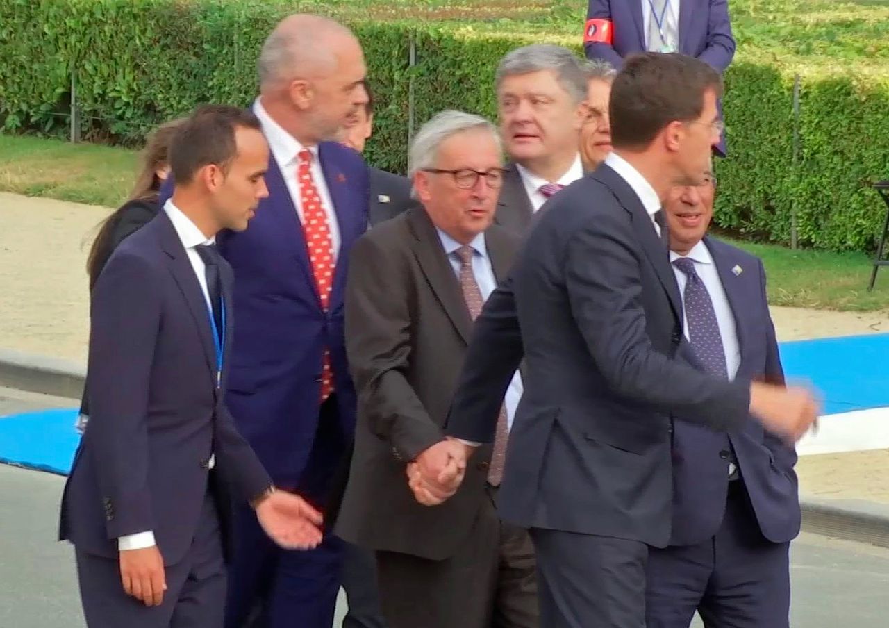 Video van wankele Juncker dwingt ‘Brussel’ tot reactie 