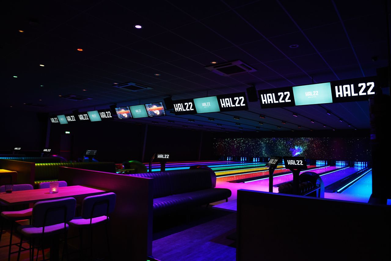 Deel sportcentrum Utrecht ingestort, onduidelijk of er mensen binnen zijn