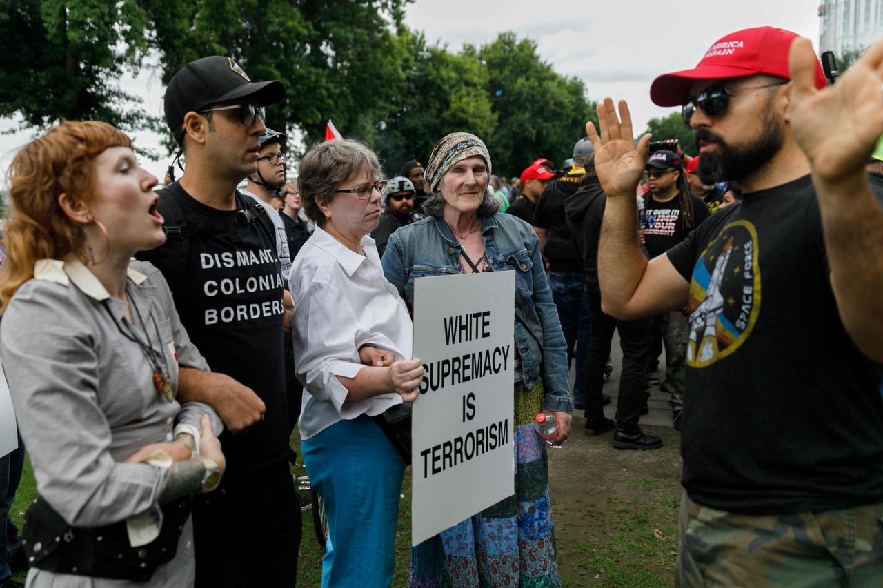 Verhitte discussies tijdens demonstratie in Portland: ‘Dus jullie vinden mij een fascist?’ 