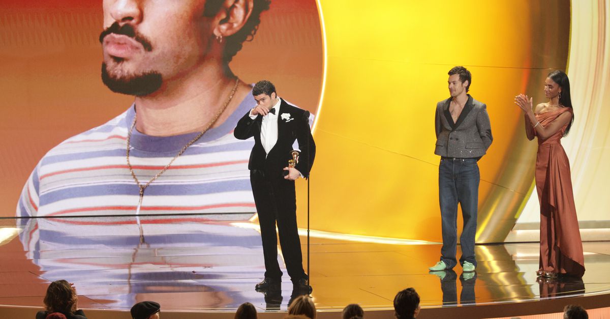 Bad Bunny en Kendrick Lamar grote winnaars 68ste editie Grammy Awards vol kritiek op ICE