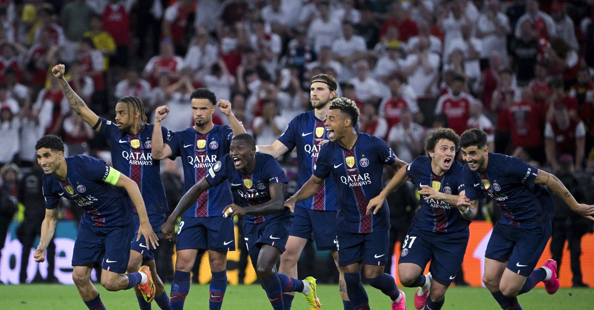 Bijna is Arsenal voor het eerst de beste van Europa, maar na strafschoppen wint tóch weer PSG