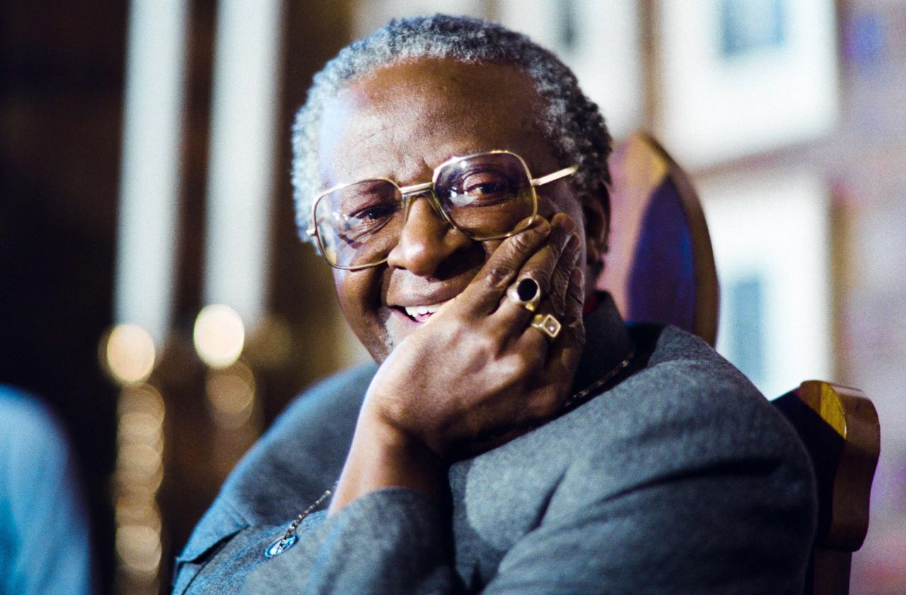 Nobelprijswinnaar Desmond Tutu is op 90-jarige leeftijd overleden.