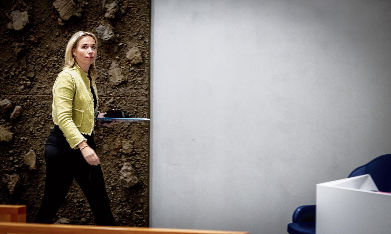 Atypical PVV member Ingrid Coenradie also talks to dissenters