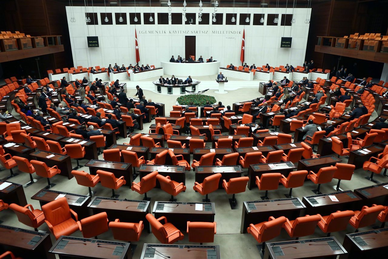 Het Turkse parlement bij de stemming.