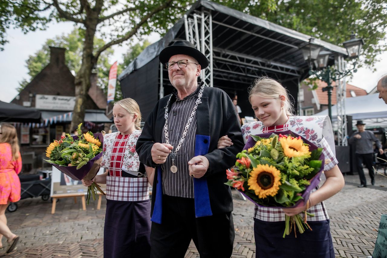 Scheidend burgemeester Melis van de Groep van Bunschoten is zoon en dienaar van het dorp 