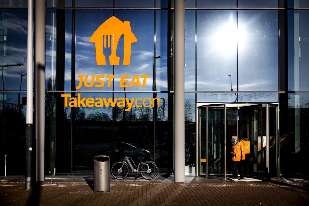 Just Eat Takeaway 5,7 miljard euro in het rood in 2022, aankoop Grubhub grote boosdoener 