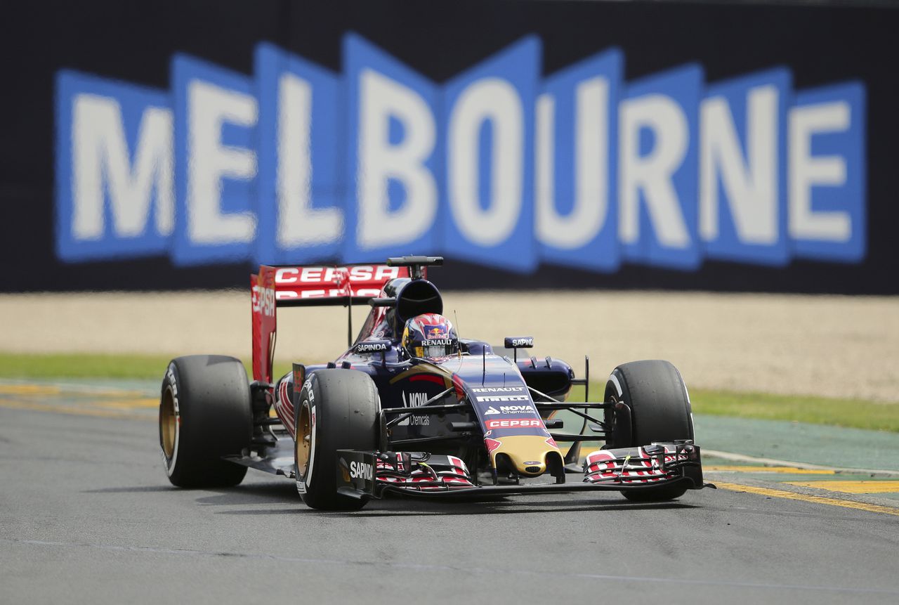 Verstappen start vanaf 12de plek in allereerste GP, Van ...