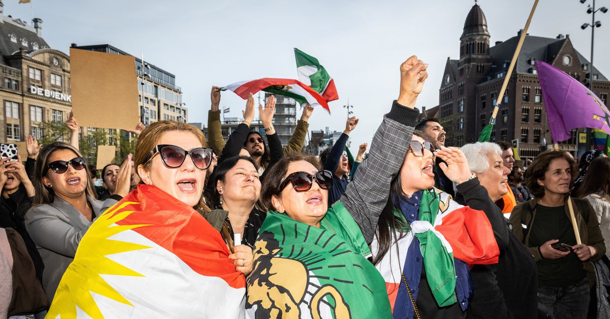 Iraniërs in Nederland: ‘Als westerling wil je dat het, húp, zo voorbij ...