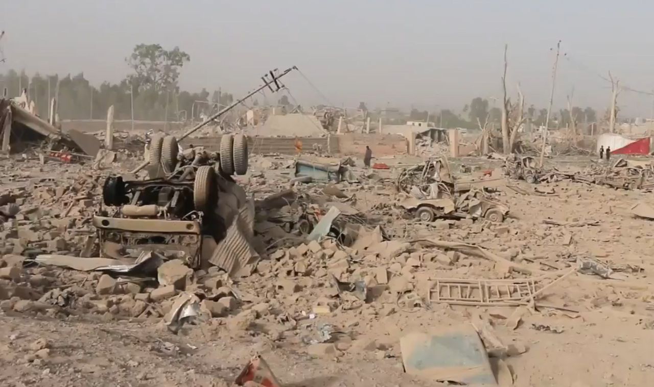 Hawija, Noord-Irak na het bombardement van juni 2015 op een wapenopslag van IS.