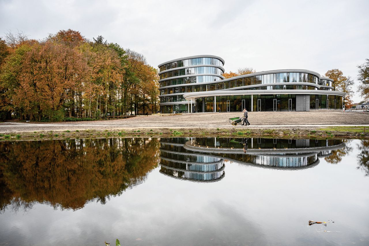 Het kantoor van Triodos, in Driebergen-Rijsenburg. De bank wil kosten besparen door de efficiëntie te verhogen en zo’n 10 procent van haar banen te schrappen.